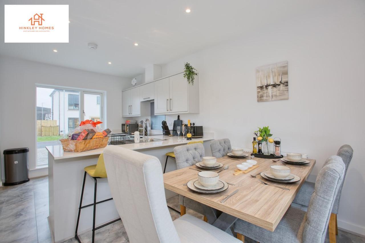 St Ives Bay - Immaculate Brand New 3Bed - Free Parking - Beach - Wifi Hayle Luaran gambar